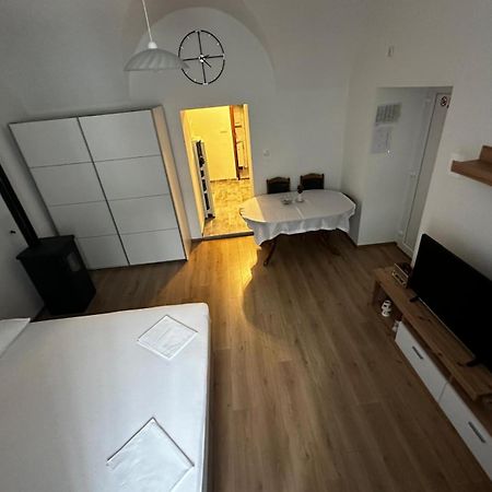 Studio Apartman Grga Senj  Buitenkant foto