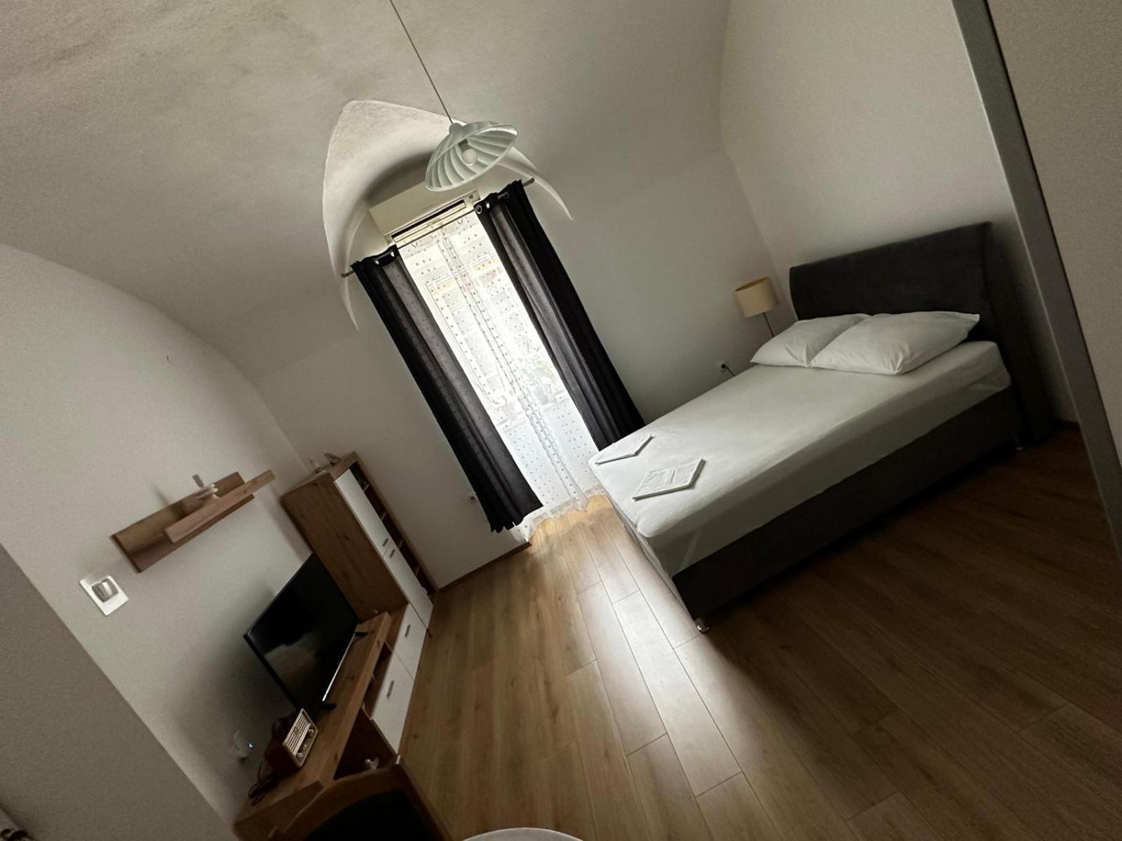 Studio Apartman Grga Senj  Buitenkant foto